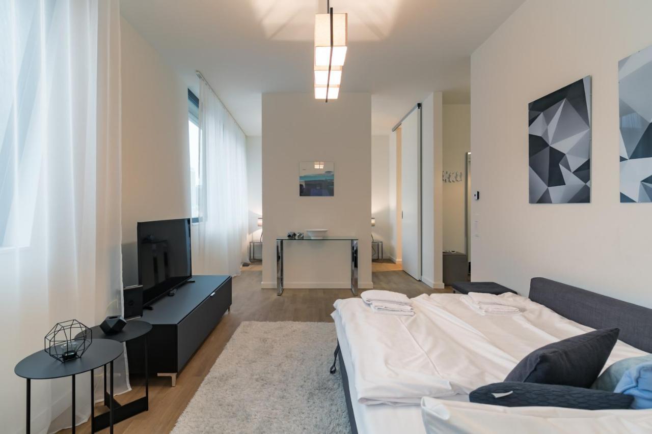 Modern Holiday In Sapphire By D. Libeskind Berlino